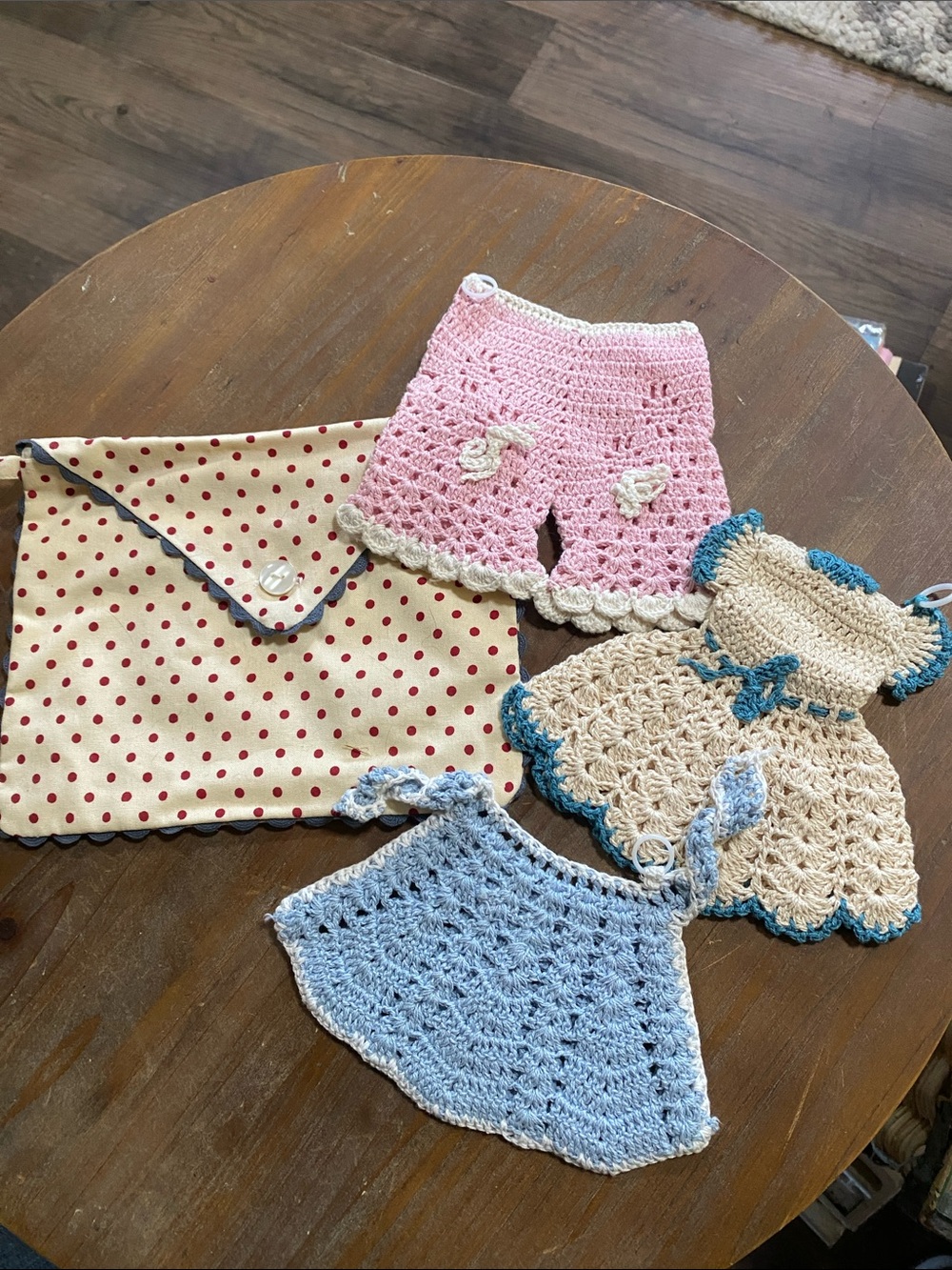 Handmade Crochet Baby Doll pot holder set with polka dot pouch brand new
